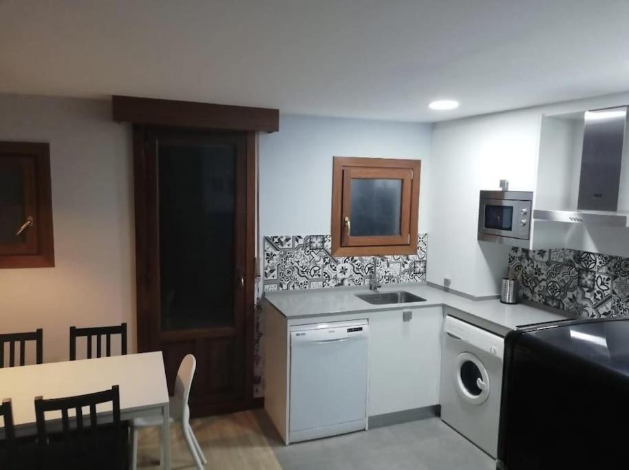 Taraska Ii Duplex En Centro Neuralgico De Apartment Bermeo