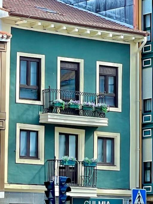Taraska Ii Duplex En Centro Neuralgico De Apartment Bermeo